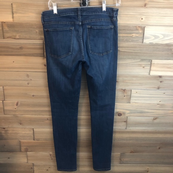⭐️ Banana republic skinny fit dark jeans size 28⭐️ - Picture 4 of 5